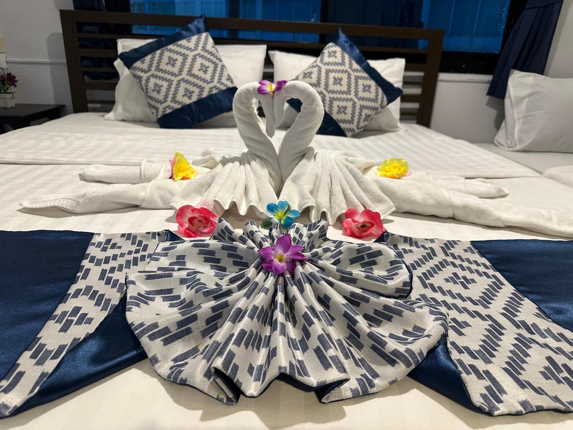 Golden Monkey Samui Hotel Ко Самуи Екстериор снимка